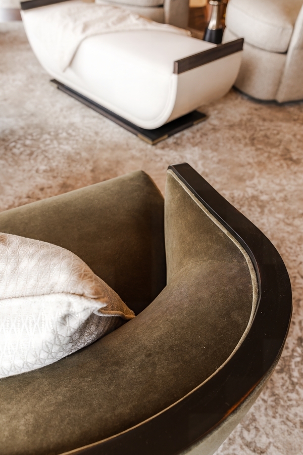 GREEN VELVET CHAIR
