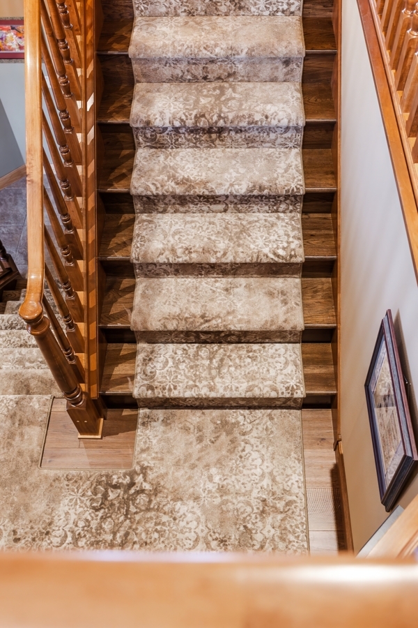 STAIR RUNNER